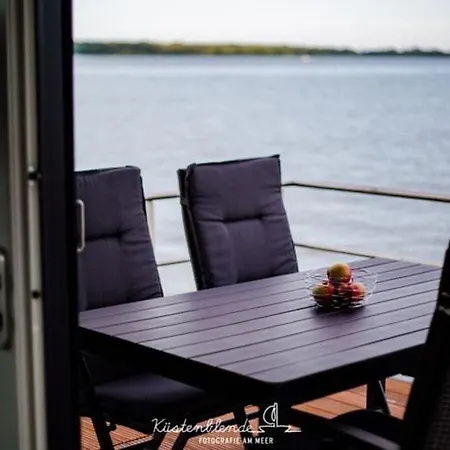 Hotel na wodzie Houseboat In Damgarten