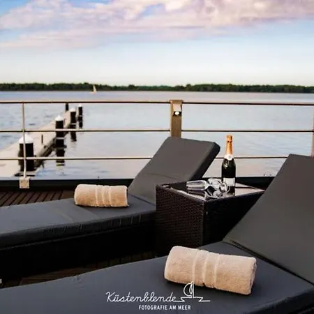 Houseboat In Damgarten Ribnitz-Damgarten